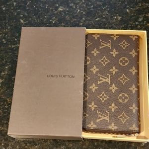 Louis Vuitton Large Wallet with box